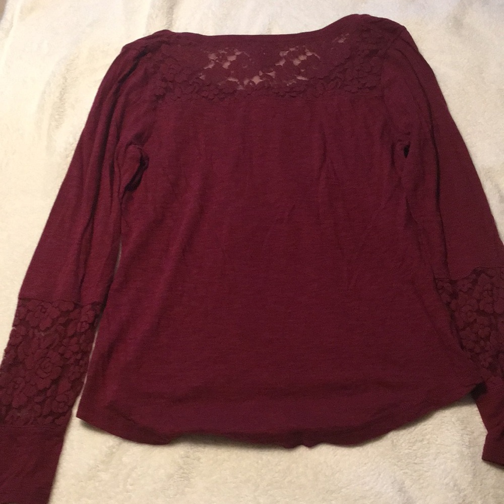 Large top - Picture 3 of 3